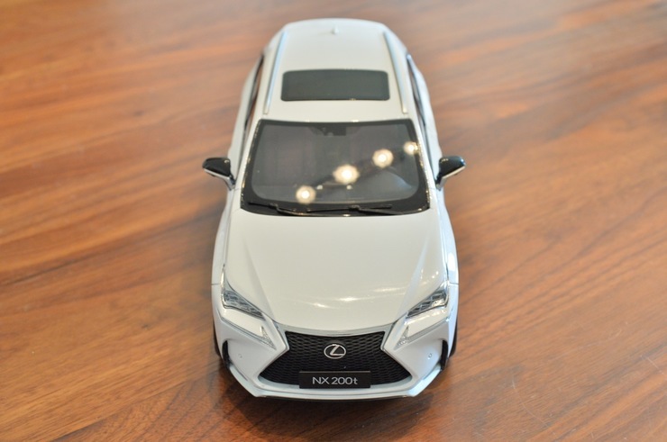 Paudi製1/18 LEXUS NX200t F SPORT その1: LEXUS NX details
